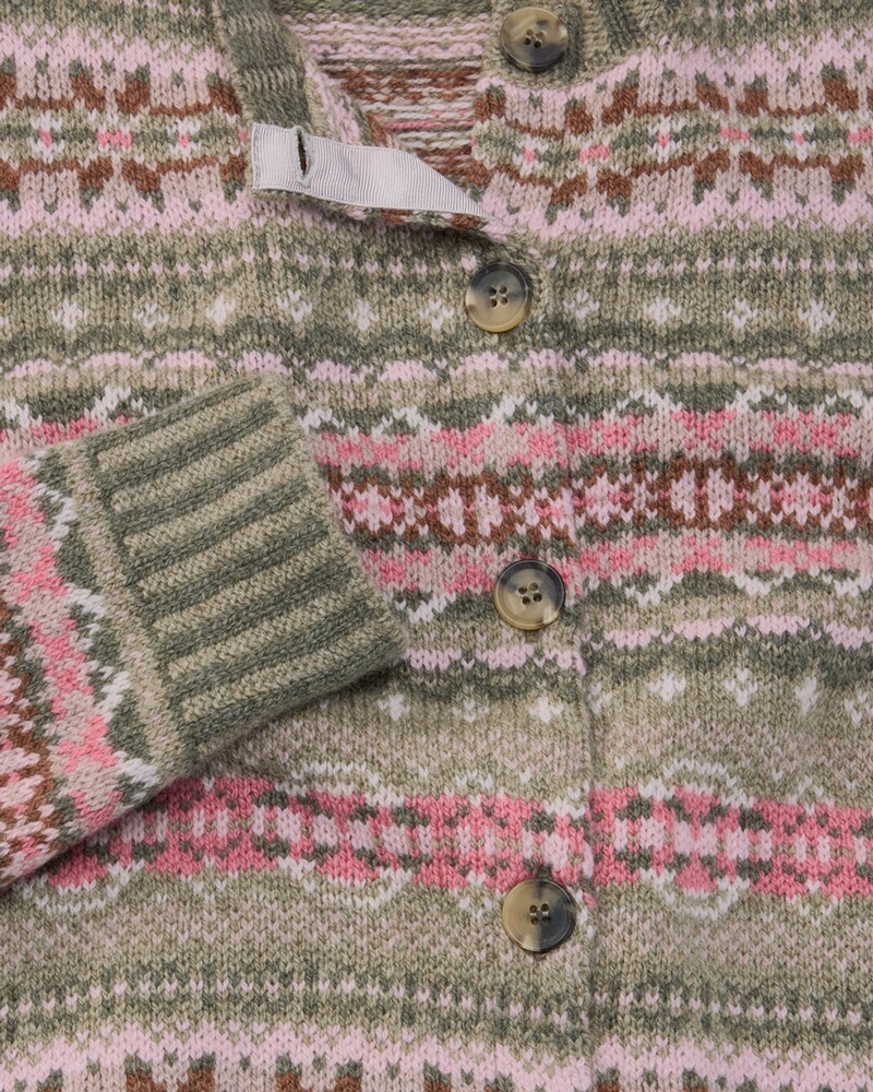 Cardigan Kinross, Eribé