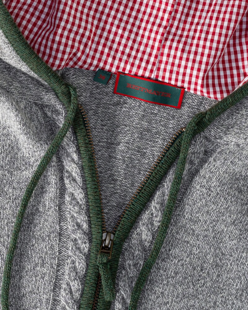Cardigan à capuche, Reitmayer