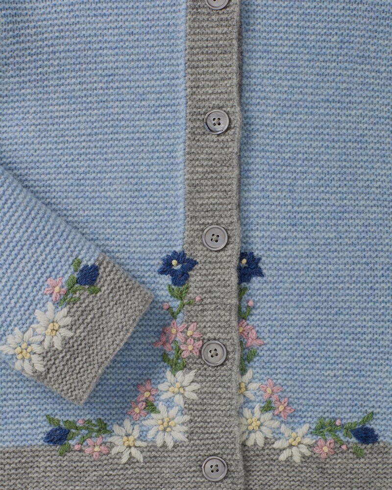 Left cardigan with flowers, Luis Steindl