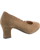 Pumps, dirndl + bua