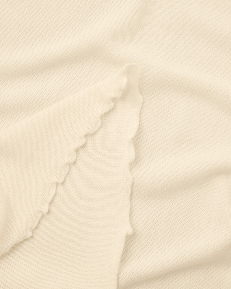 Poncho mit Rüschenkante, Luise Steiner