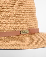 Hut Evelyn, Barbour