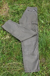 Bewertungsbild zu der Überschrift Robuste Hose für den Revieralltag