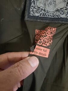 Bewertungsbild zu der Überschrift Neu, Defekt inklusive