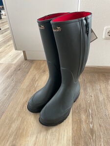 Bewertungsbild zu der Überschrift Prima Stiefel, leider sehr schmal