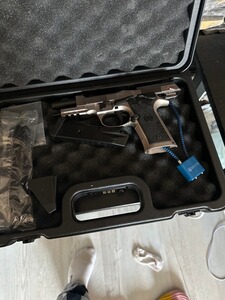 Bewertungsbild zu der Überschrift Die 92x Performance von Berreta ist eine hochmoderne Wettkampfpistole im Kaliber 9mm L.