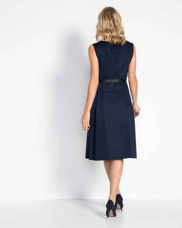 White Label Kleid Mit Gurtel Marine Kleider Bekleidung Damenmode Mode Online Shop Frankonia De
